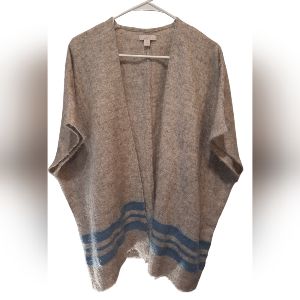 Loft Sweater Womans XS/S Gray Poncho Fuzzy Western Southwestern Bohemian